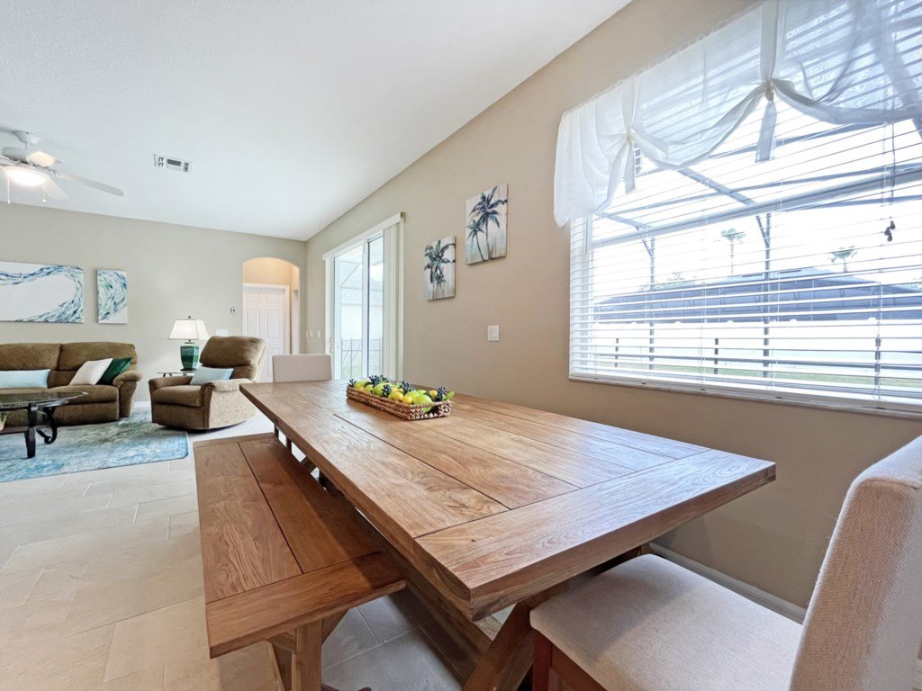 Henley Haven  Vacation Rental in Davenport - RedAwning