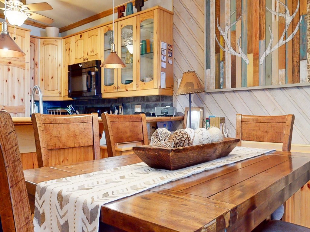 Aspen Creek #227 Vacation Rental in Mammoth Lakes - RedAwning