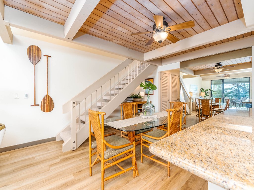 Kahana Village 40 Oceanfront 2Bed/2Bath Vacation Rental in Lahaina - RedAwning