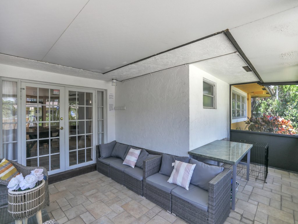 Walk to the Beach! Luxe Hollywood Lakes Hub Vacation Rental in Hollywood - RedAwning