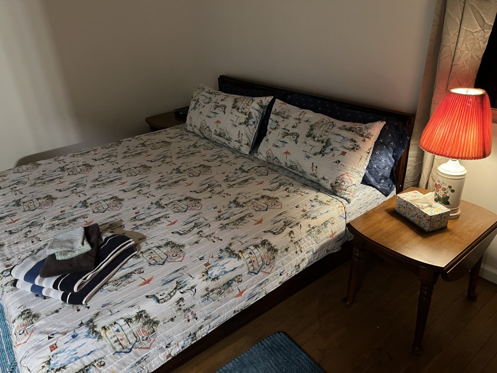 Boat House Ground Floor #2 - 1 BR WaterFront, Wifi Vacation Rental in Norfolk - RedAwning