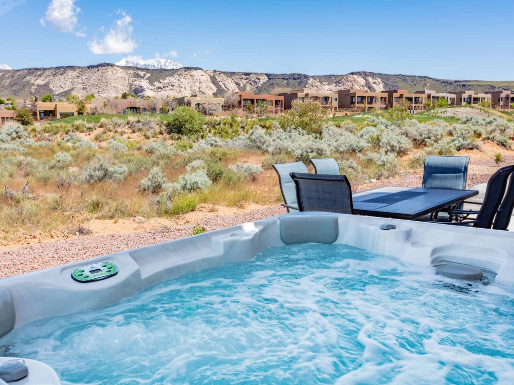 Desert Haven Vacation Rental in St. George - RedAwning