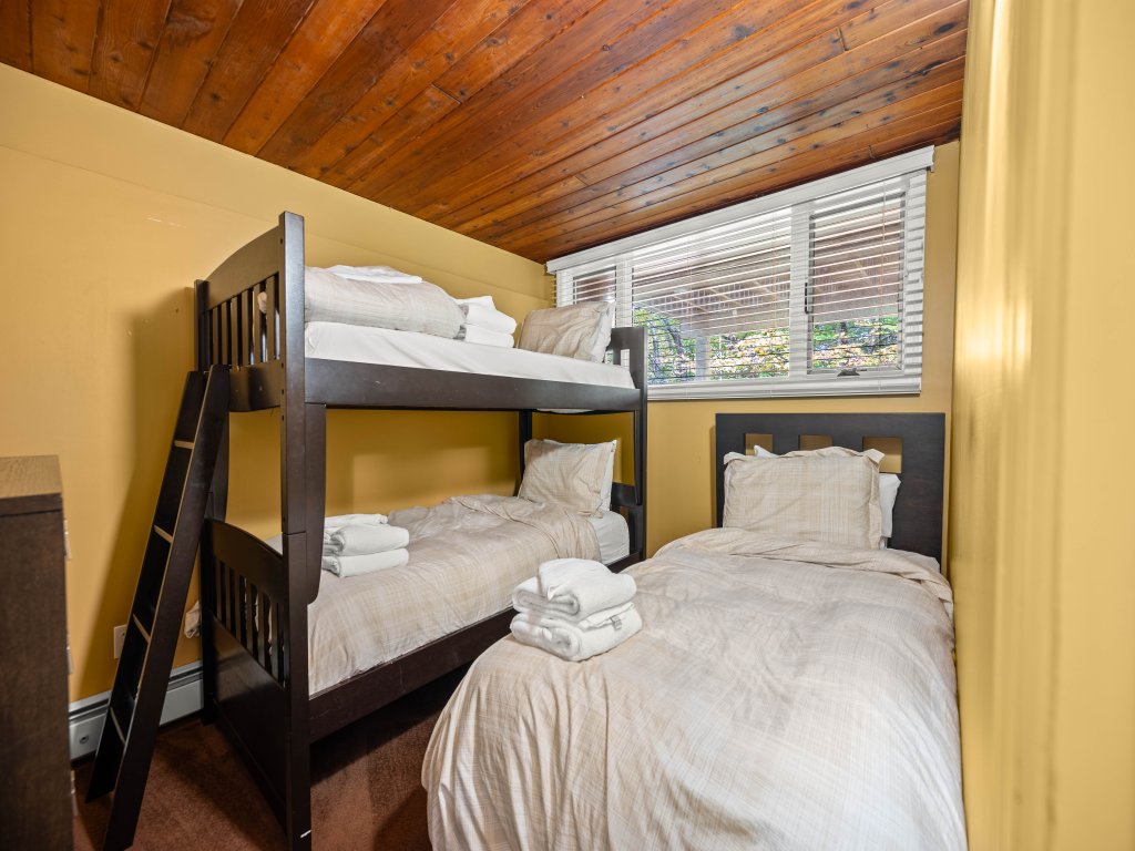 The Slippery Slope at Pico Vacation Rental in Killington - RedAwning