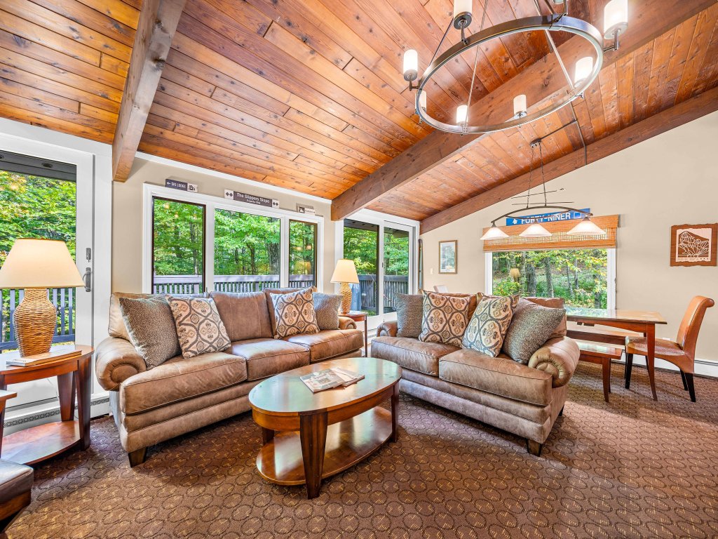 The Slippery Slope at Pico Vacation Rental in Killington - RedAwning
