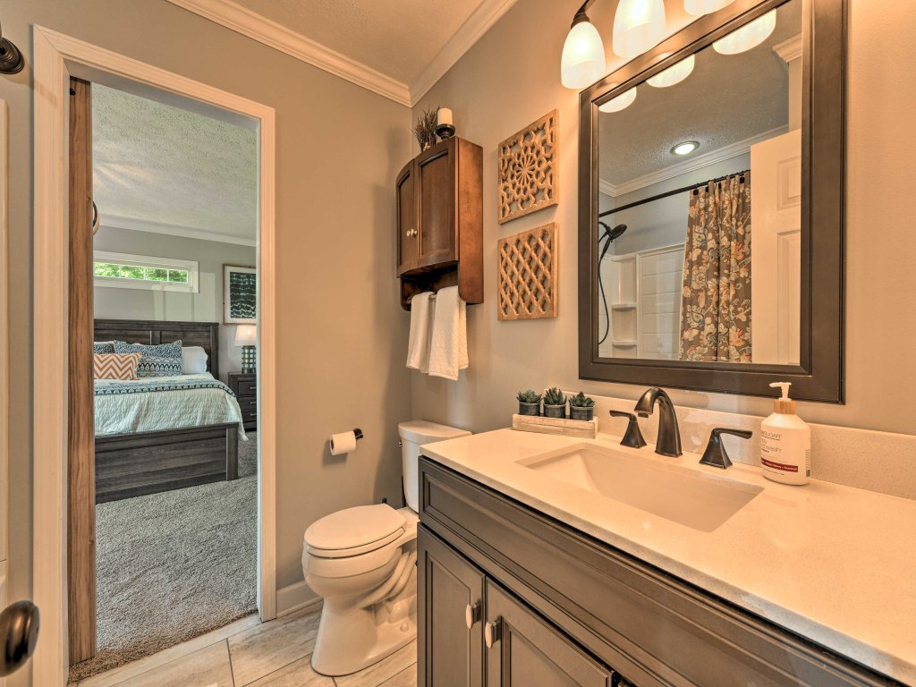 4BR Riviera Paradise w/ Private Dock! Vacation Rental in North Carolina - RedAwning