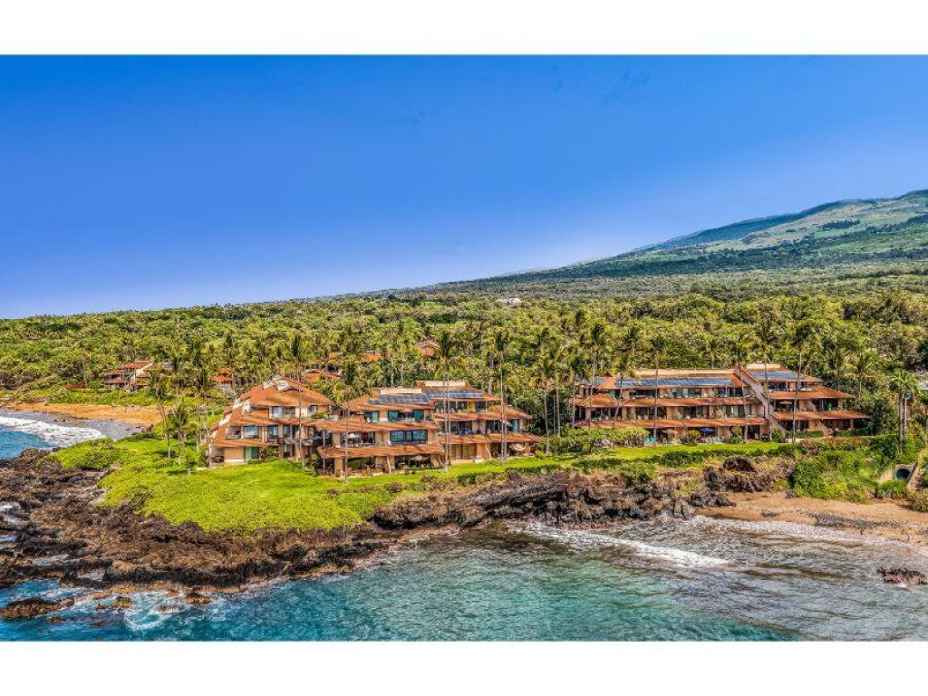 MAKENA SURF #F-102 Vacation Rental in Hawaii - RedAwning