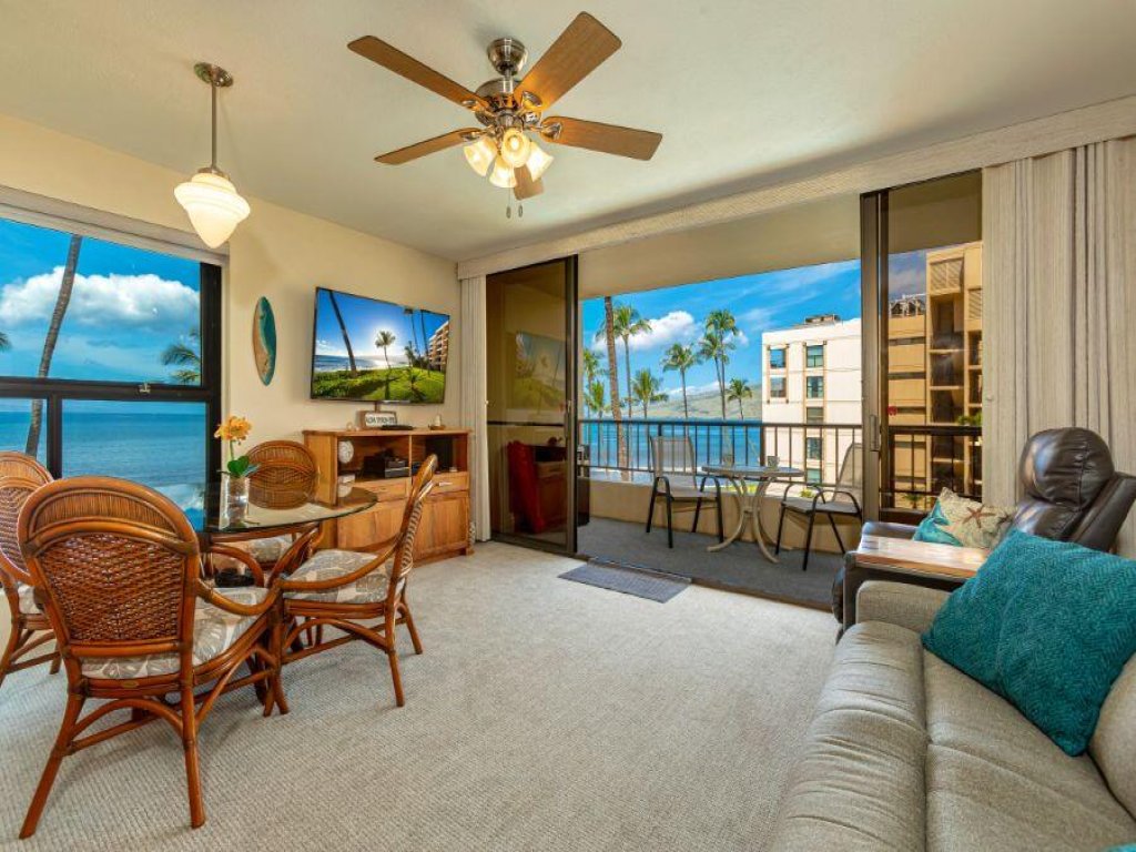 SUGAR BEACH RESORT #412 Vacation Rental in Hawaii - RedAwning