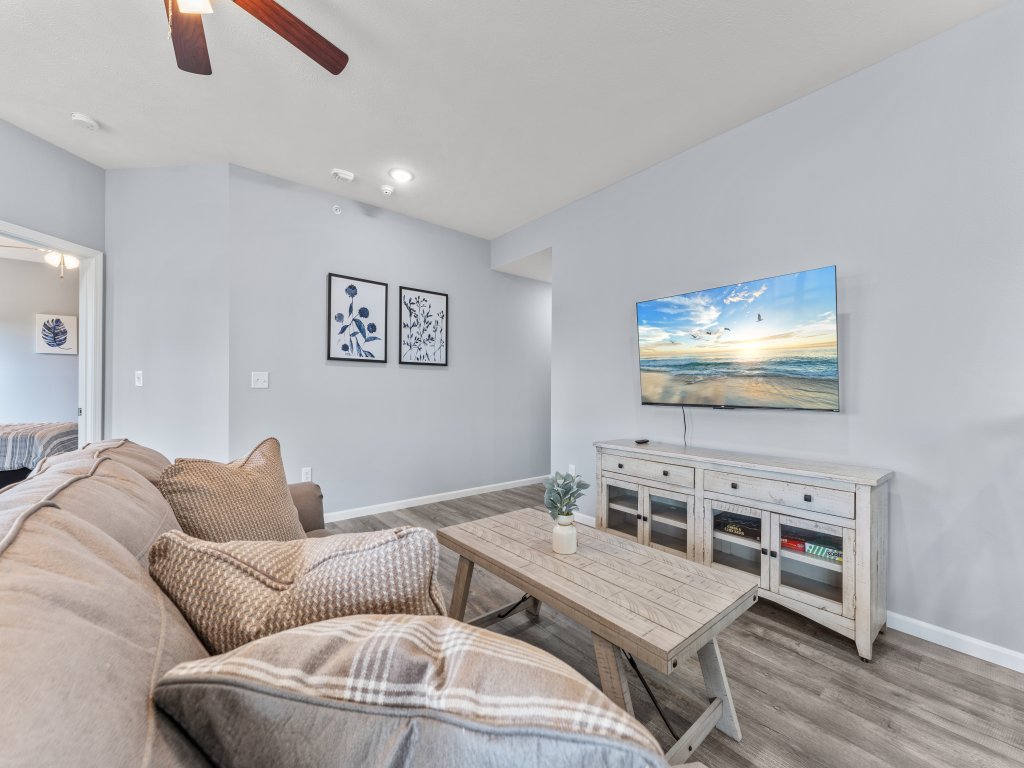 SB115-2 -Endless Summer Vacation Rental in Branson West - RedAwning