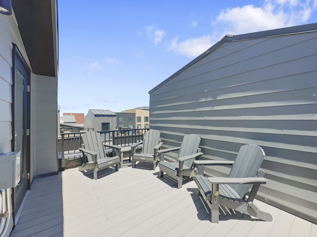 58B 2Br 2.5Ba Vacation Rental in Silverthorne - RedAwning