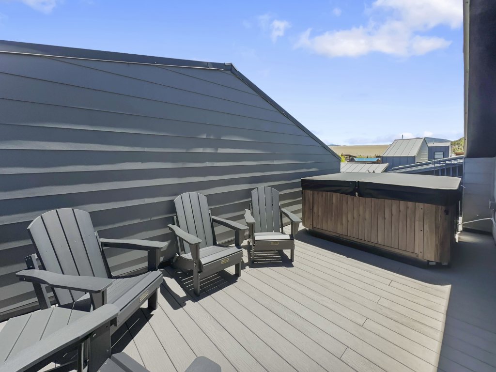 58B 2Br 2.5Ba Vacation Rental in Silverthorne - RedAwning