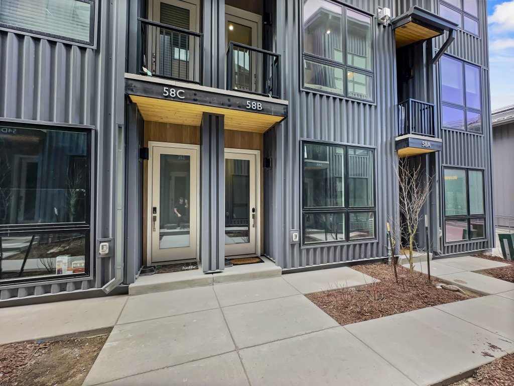 58B 2Br 2.5Ba Vacation Rental in Silverthorne - RedAwning