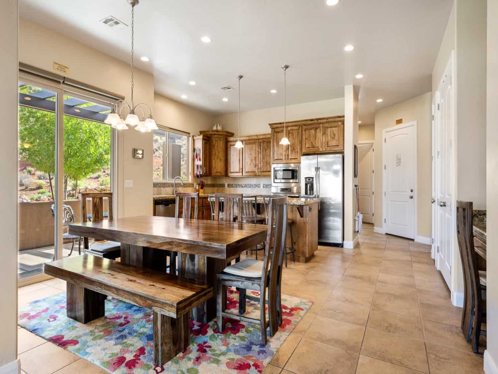 Gateway to Fun Vacation Rental in Utah - RedAwning