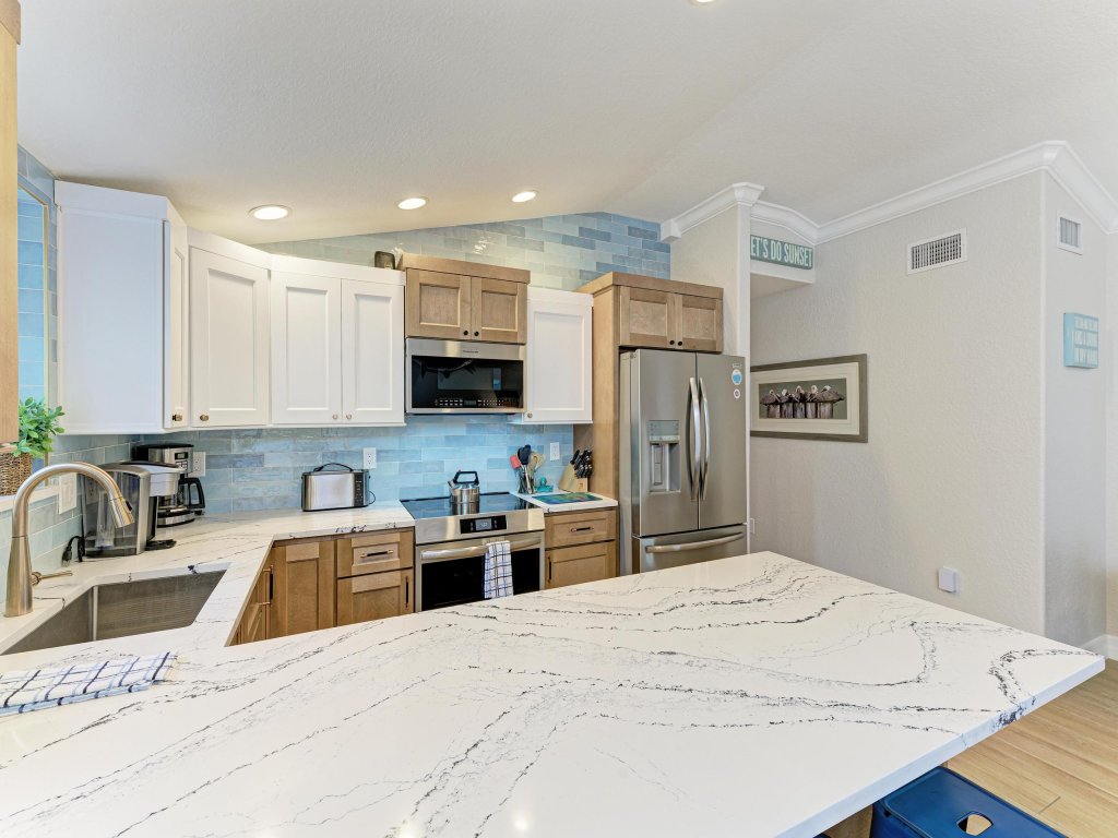 Beach Bliss Vacation Rental in Holmes Beach - RedAwning