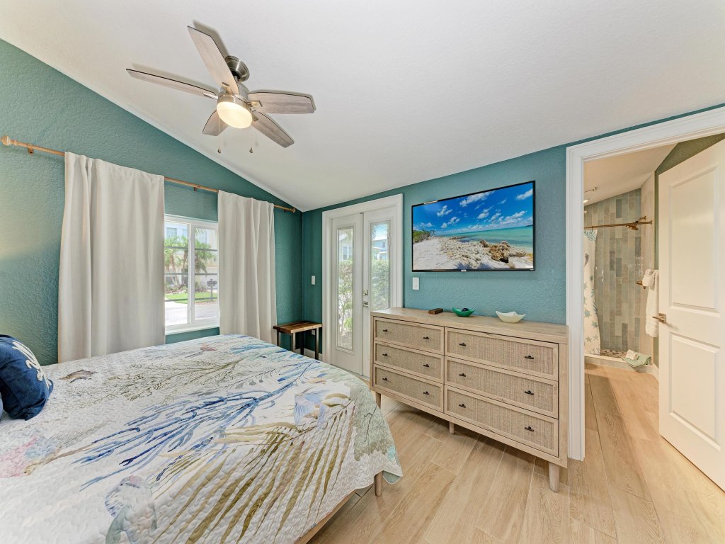 Beach Bliss Vacation Rental in Holmes Beach - RedAwning