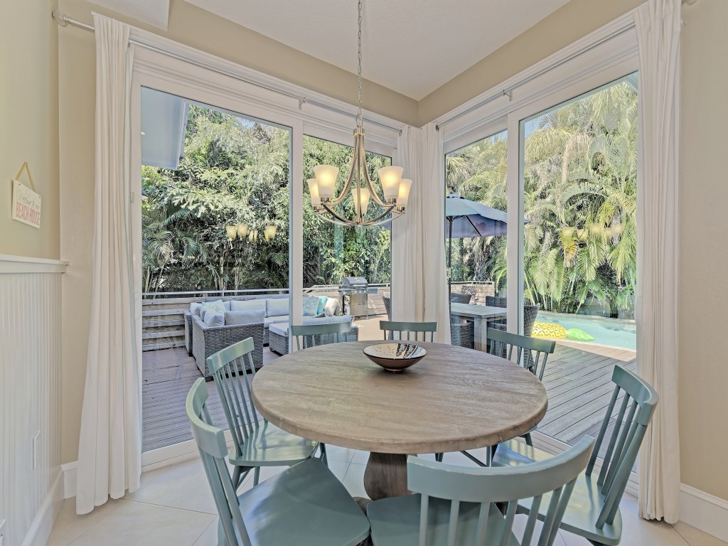 Oasis By The Beach Vacation Rental in Holmes Beach - RedAwning