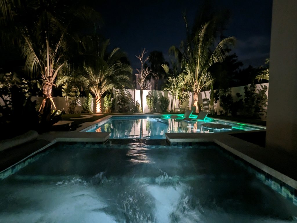 The TipSea Turtle Vacation Rental in Anna Maria - RedAwning