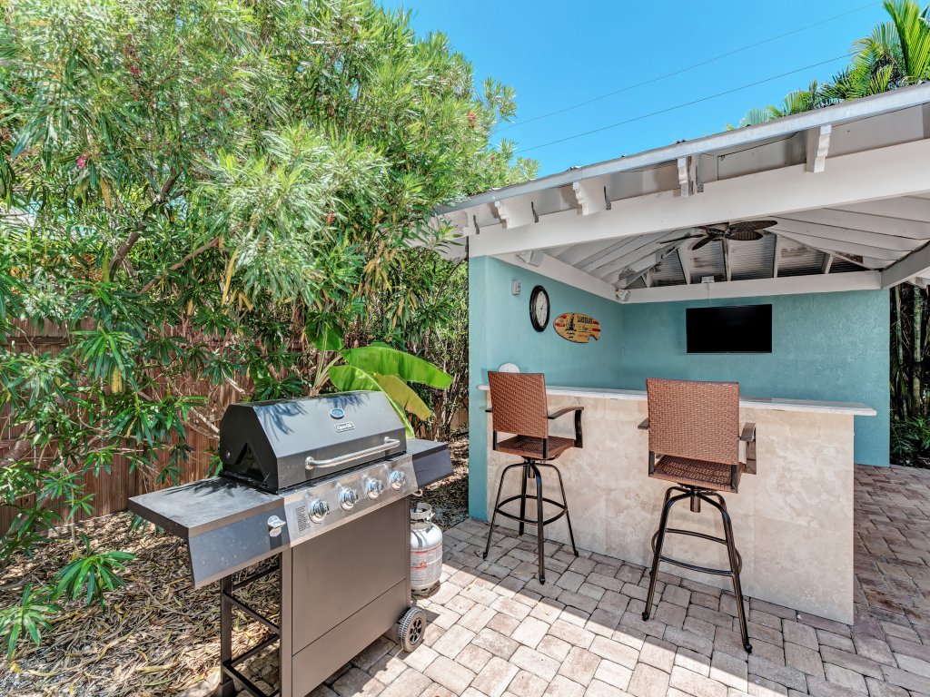 Conch Out Beach House Vacation Rental in Holmes Beach - RedAwning