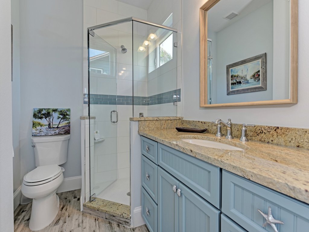 Mermaids Landing Vacation Rental in Holmes Beach - RedAwning