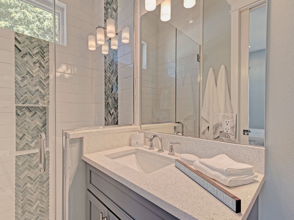 Vitamin Sea Vacation Rental in Anna Maria - RedAwning