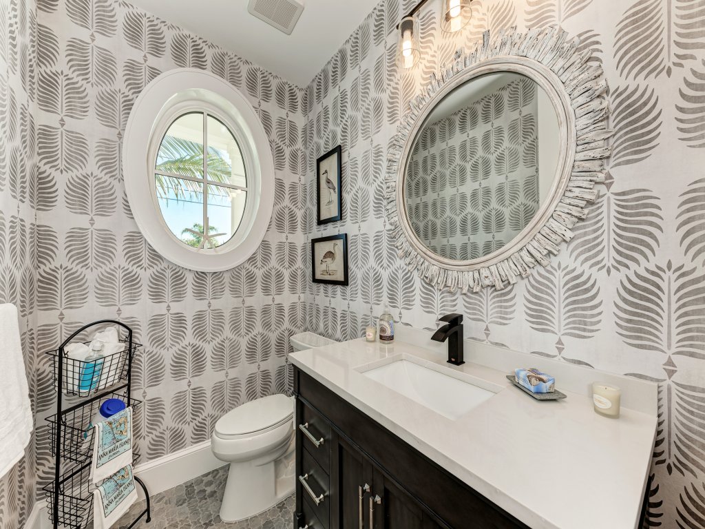 Just Beachy Vacation Rental in Holmes Beach - RedAwning