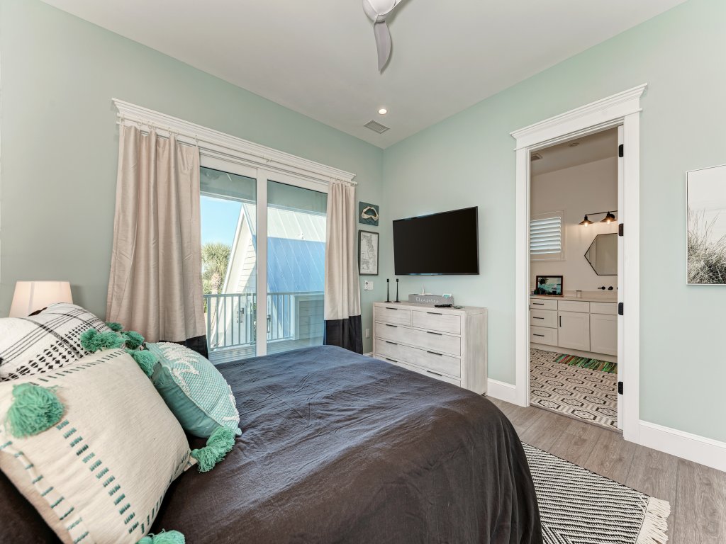 Just Beachy Vacation Rental in Holmes Beach - RedAwning