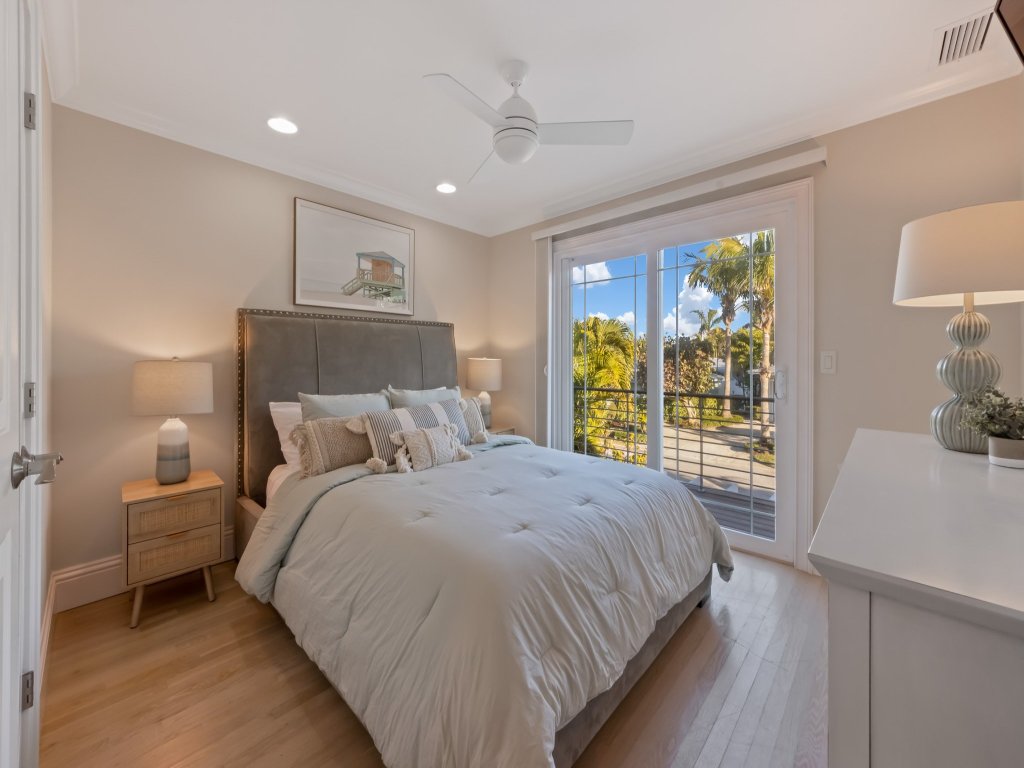 Chasing Sunsets Vacation Rental in Bradenton Beach - RedAwning