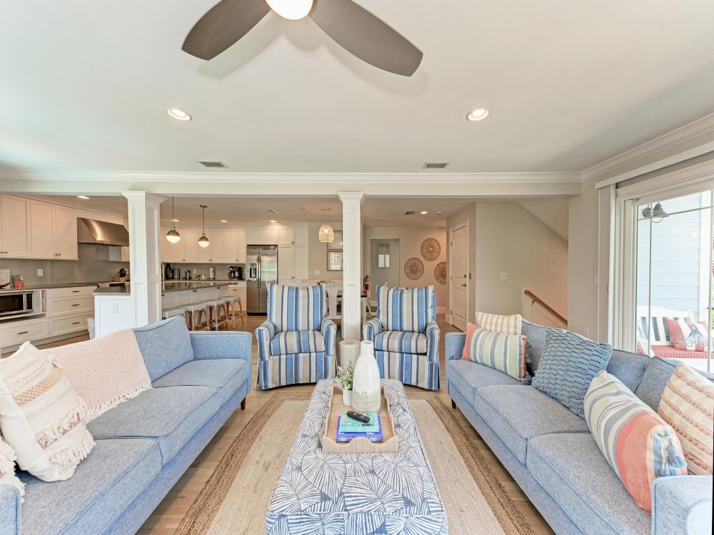 Chasing Sunsets Vacation Rental in Bradenton Beach - RedAwning