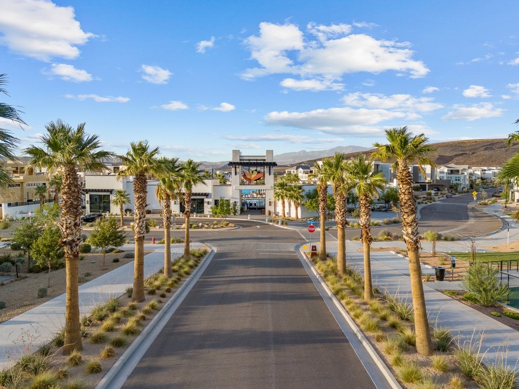Sun-Kissed at Desert Color Vacation Rental in St. George - RedAwning