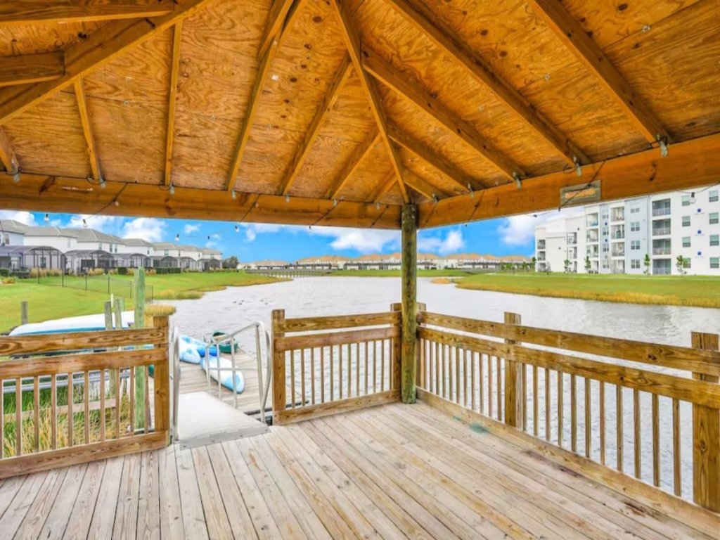 5 Bed 5 Bath South Facing  Pool Home Storey Lake Vacation Rental in Kissimmee - RedAwning