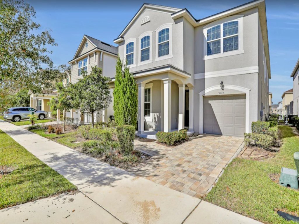 Beautiful Pool Villa with Spa and Game Room Vacation Rental in Kissimmee - RedAwning