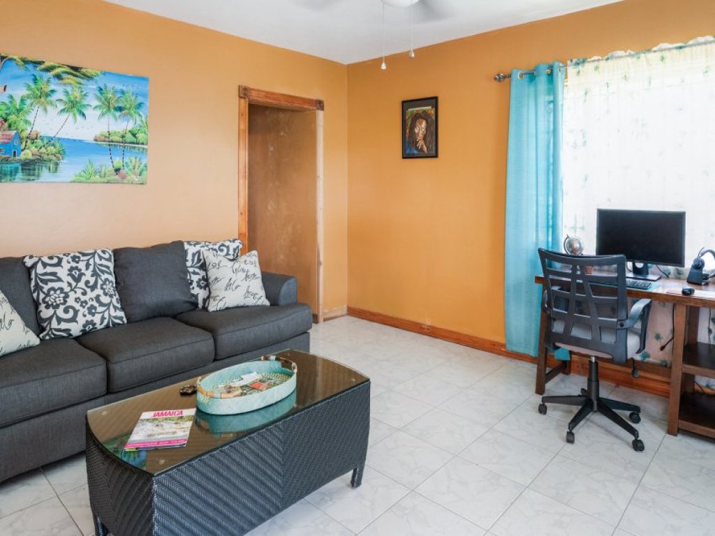 YanceyLargoEstate-7BR Beautiful w/Mountain View Vacation Rental in US - RedAwning