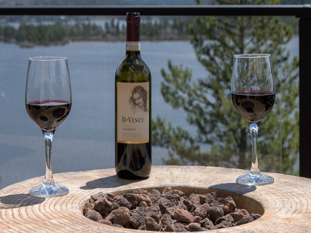 Ski Shores: The Lodge Vacation Rental in Grand Lake - RedAwning