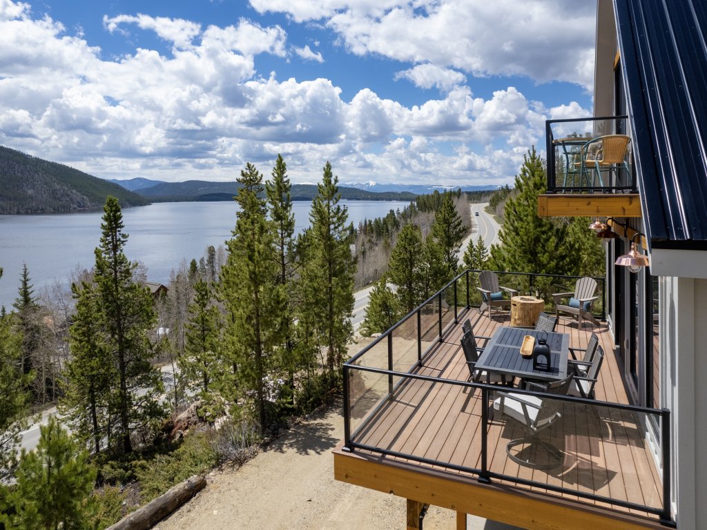 Ski Shores: The Lodge Vacation Rental in Grand Lake - RedAwning