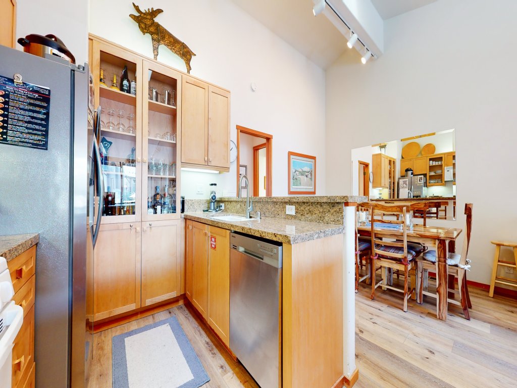 Snowcreek V #784 Vacation Rental in Mammoth Lakes - RedAwning