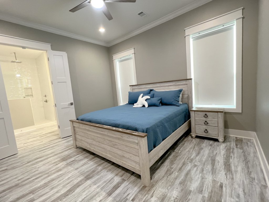 On Deck Crystal Beach Home Vacation Rental in Texas - RedAwning