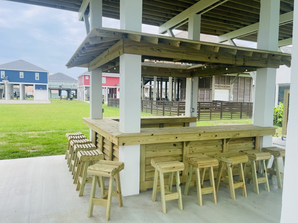 On Deck Crystal Beach Home Vacation Rental in Texas - RedAwning
