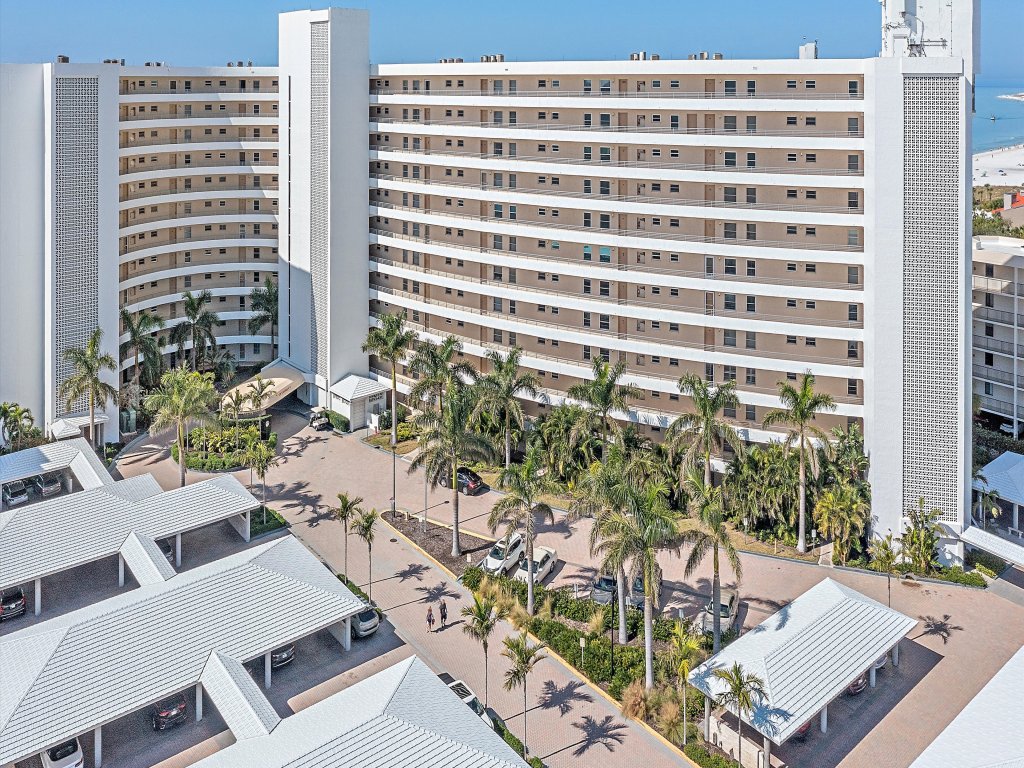 Crystal Sands on Siesta Vacation Rental in Siesta Key - RedAwning