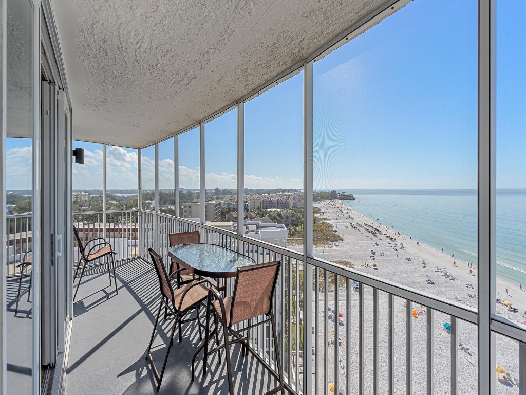 Crystal Sands on Siesta Vacation Rental in Siesta Key - RedAwning