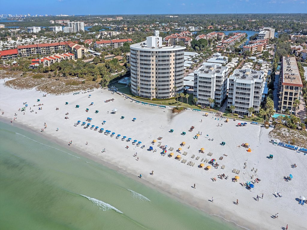 Crystal Sands on Siesta Vacation Rental in Siesta Key - RedAwning