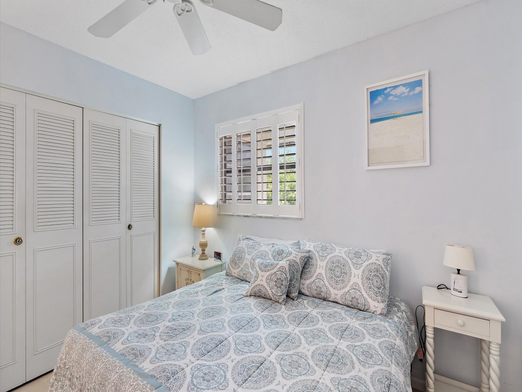 Serenity on Sutton Vacation Rental in Longboat Key - RedAwning