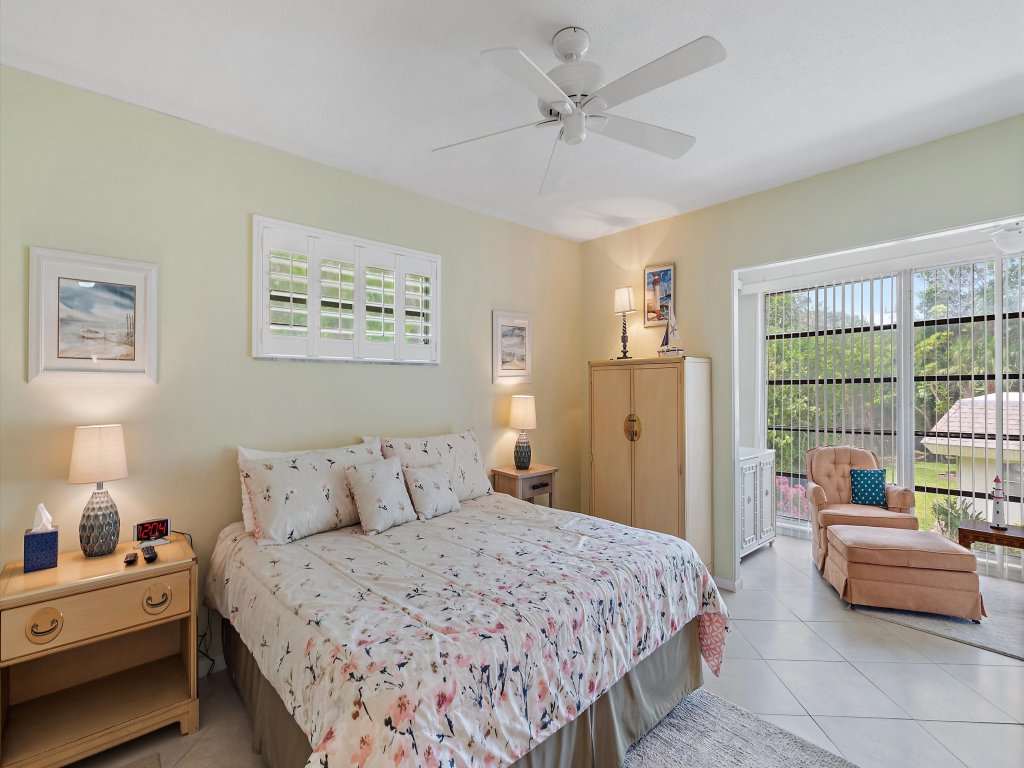 Serenity on Sutton Vacation Rental in Longboat Key - RedAwning