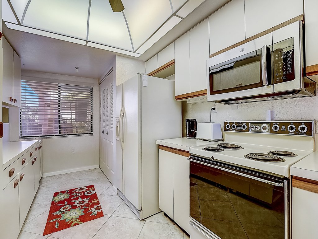Buttonwood Bliss Vacation Rental in Longboat Key - RedAwning