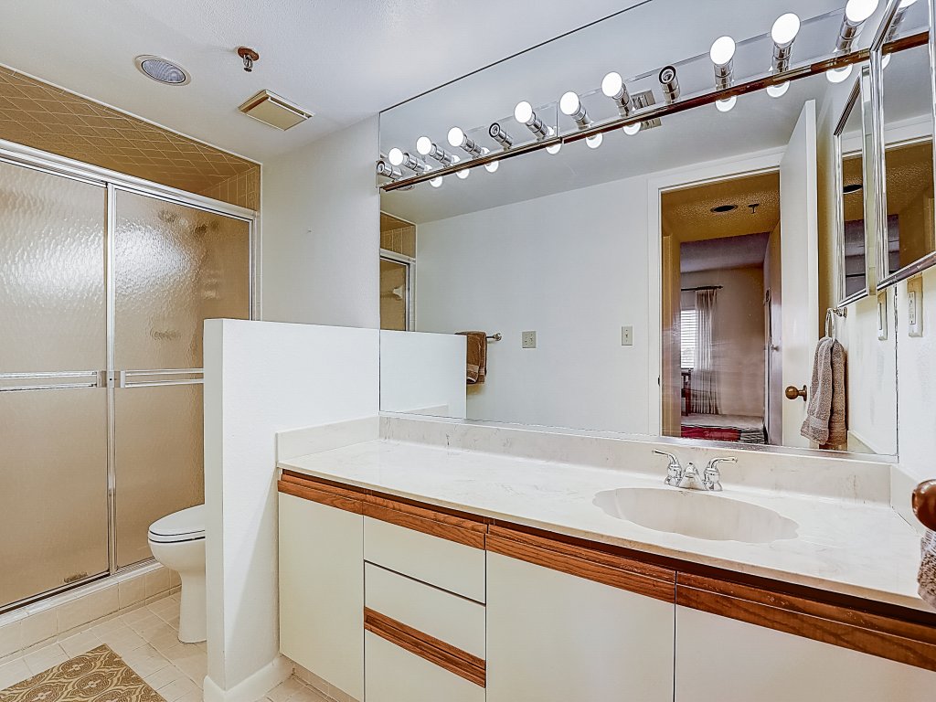 Buttonwood Bliss Vacation Rental in Longboat Key - RedAwning