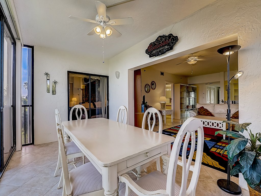Buttonwood Bliss Vacation Rental in Longboat Key - RedAwning