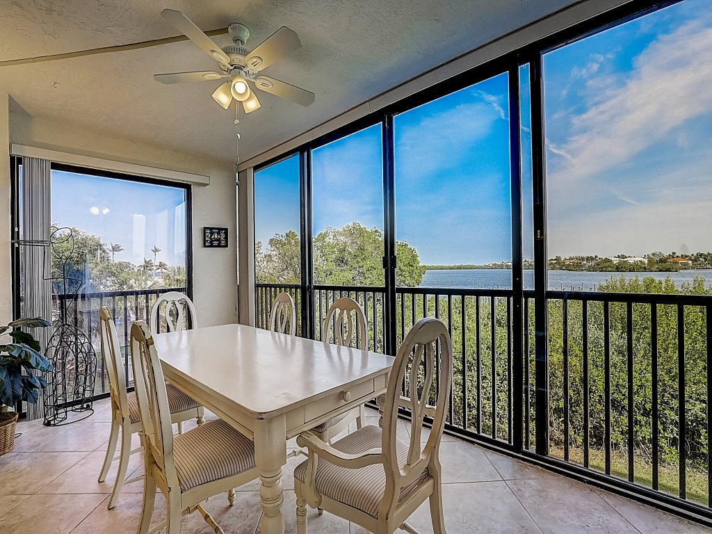 Buttonwood Bliss Vacation Rental in Longboat Key - RedAwning