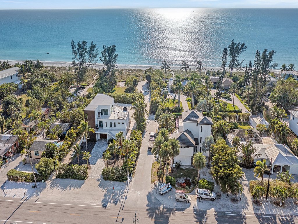 Decked Out on Marbury Vacation Rental in Longboat Key - RedAwning