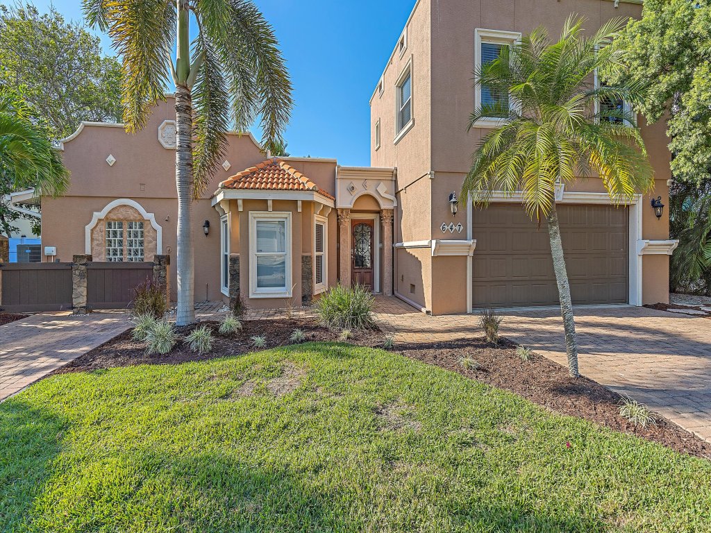 Decked Out on Marbury Vacation Rental in Longboat Key - RedAwning