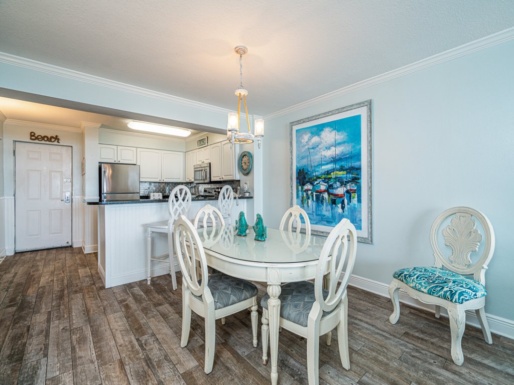 Pelican312 Vacation Rental in Destin - RedAwning