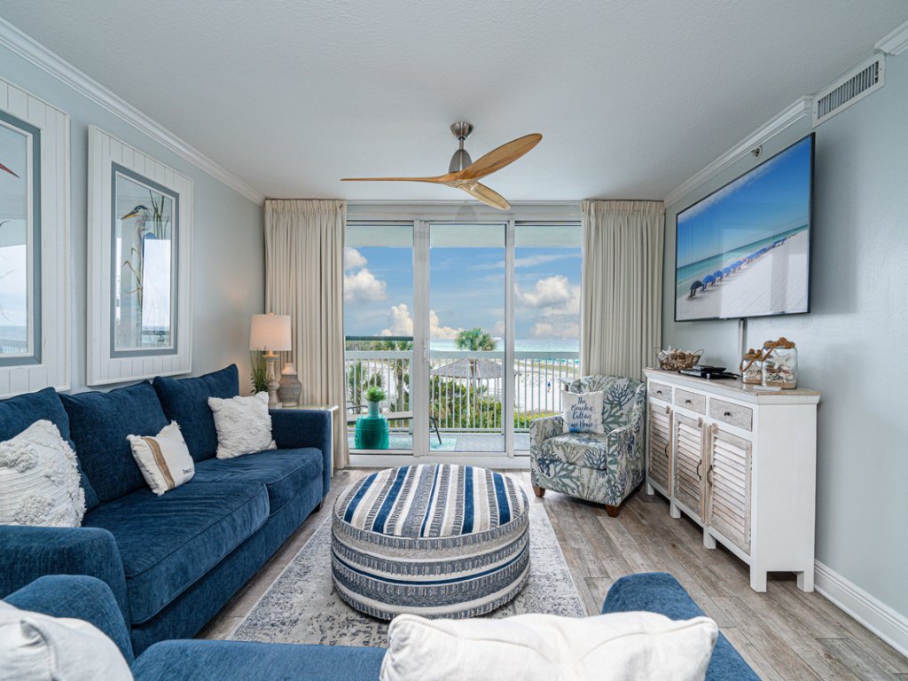 Pelican312 Vacation Rental in Destin - RedAwning