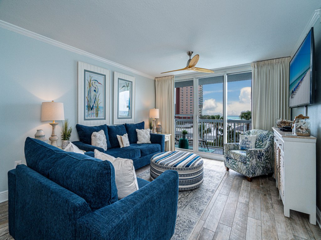 Pelican312 Vacation Rental in Destin - RedAwning